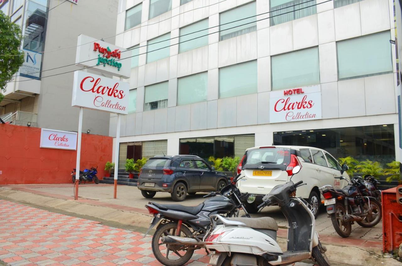 Hotel Clarks Collection Vadodara Bagian luar foto