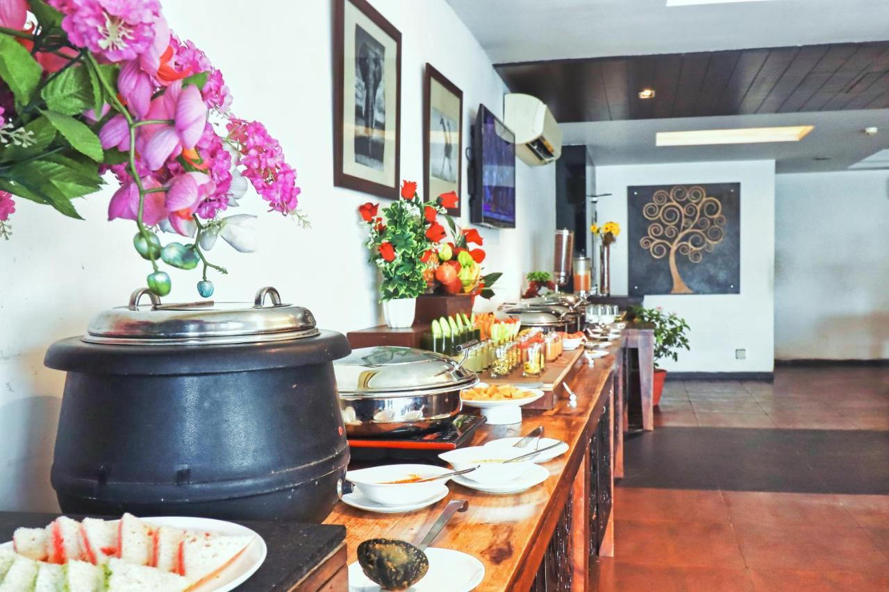 Hotel Clarks Collection Vadodara Bagian luar foto