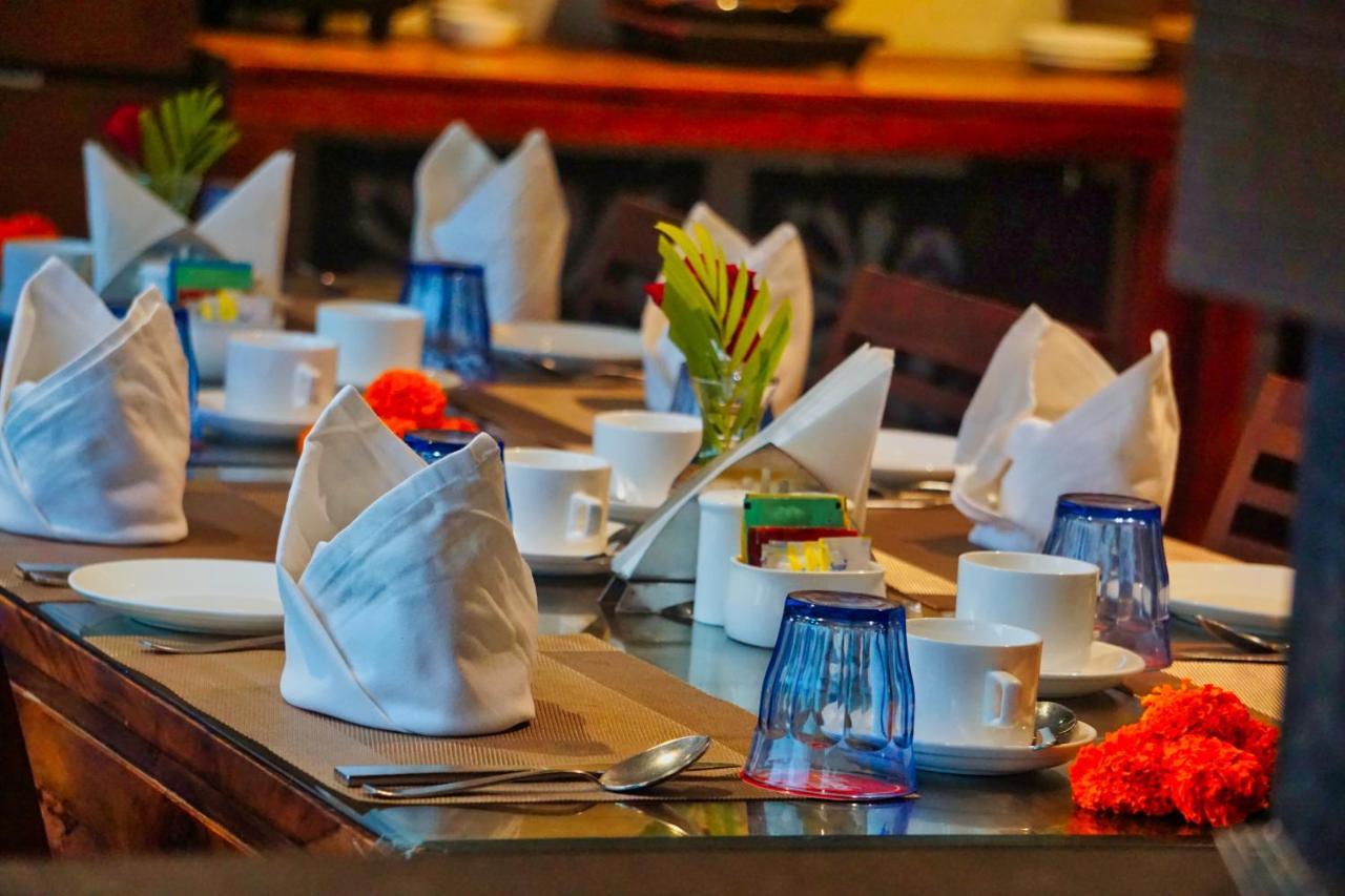Hotel Clarks Collection Vadodara Bagian luar foto