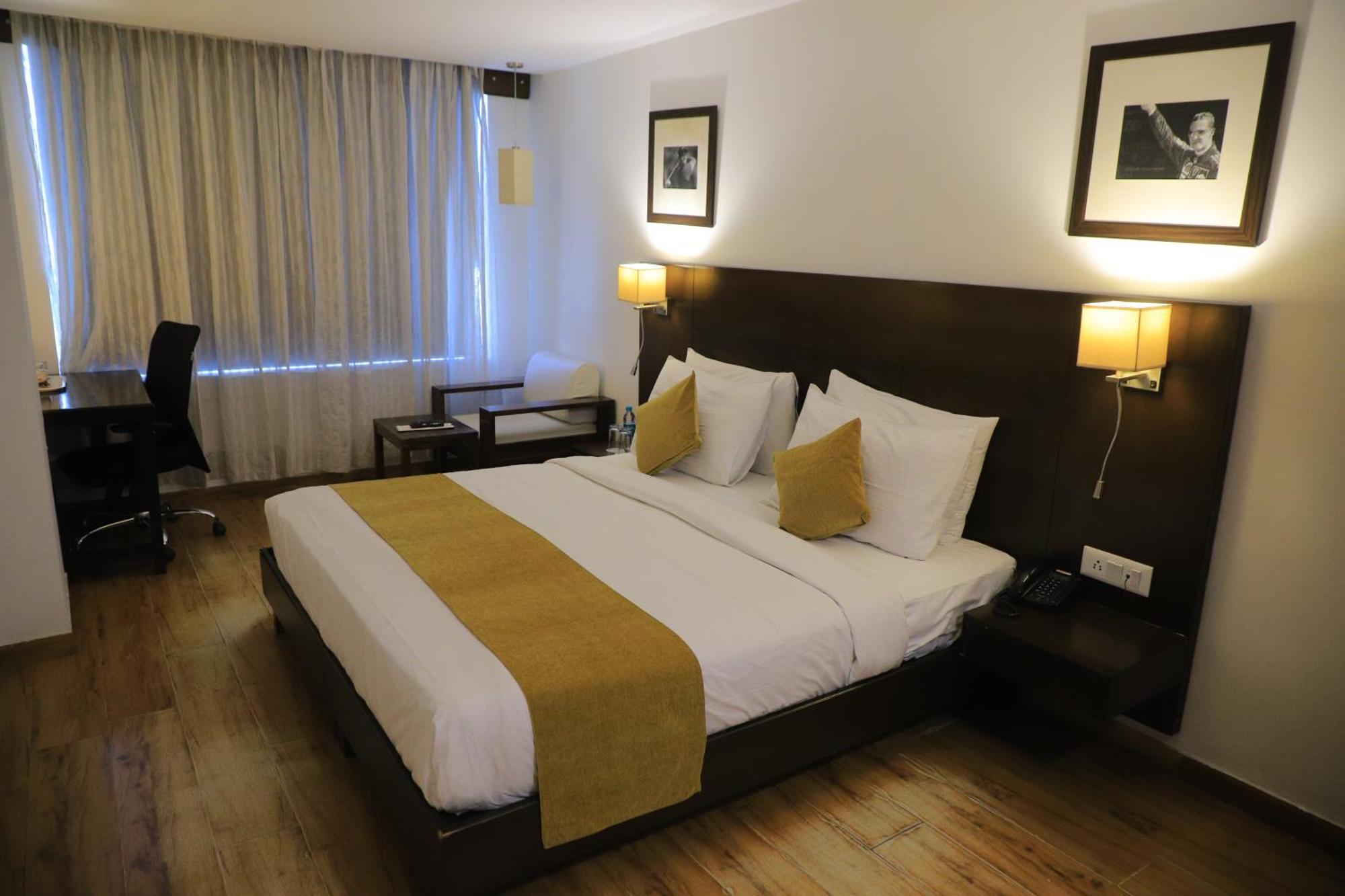 Hotel Clarks Collection Vadodara Bagian luar foto