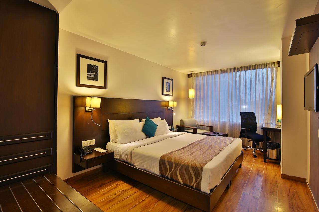Hotel Clarks Collection Vadodara Bagian luar foto